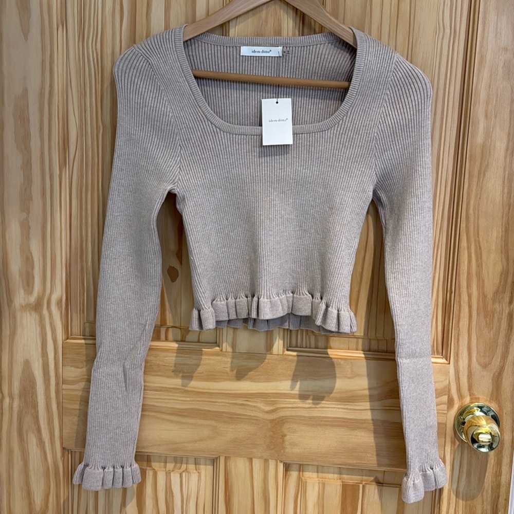 Ribbed Ruffle Fitted Sweater - Picture 2 of 5